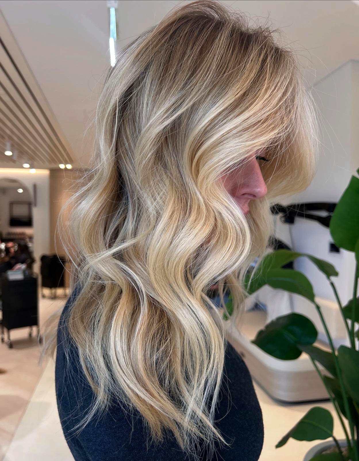 Glossy brunette and blonde blend by Lydia