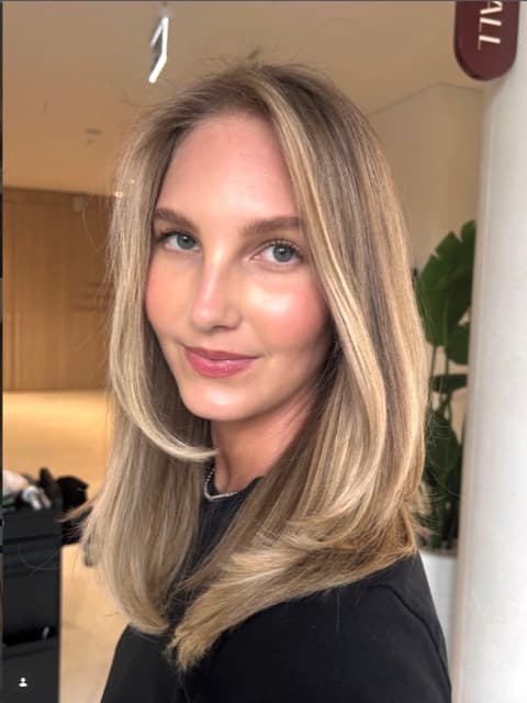 Dimensional blonde colour by Lydia